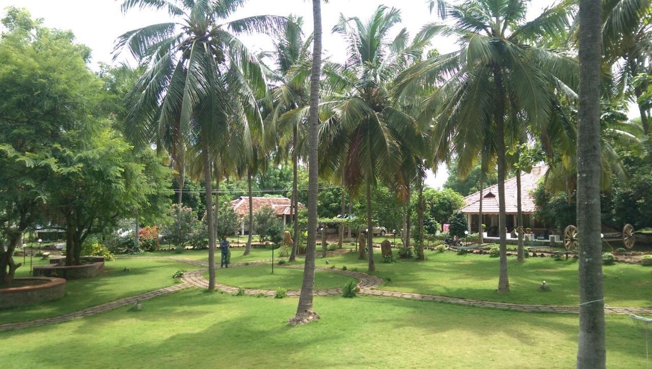 Mango Village Farm House Nelliyampathy Exterior photo